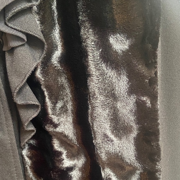 Alfani Black Ruffled Vest with Velvet Front Size L - Picture 5 of 8